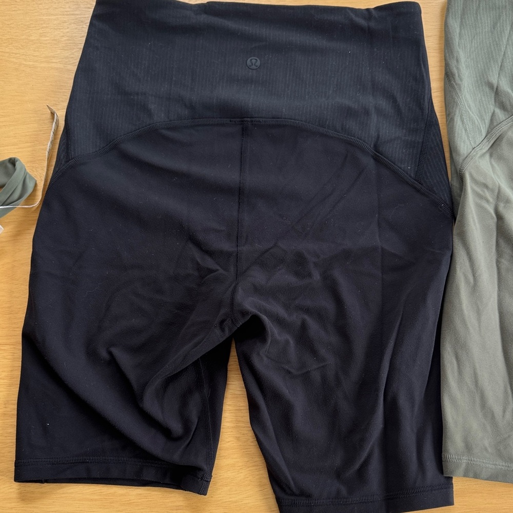 lululemon athletica High-Rise Biker Shorts in Black and Olive - Picture 4 of 6